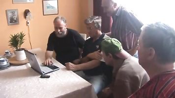 Viejo Chicos Gangbang Inocente Morena Adolescente