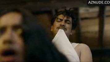 Sacred Games todas las escenas de sexo Rajshri Deshpande Nawazuddin Kubra Sait Eshika Dey Marathi Saree Netflix indian desi
