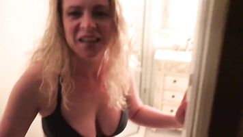 Sorpresa corrida interna impregna madrastra-Erin Electra