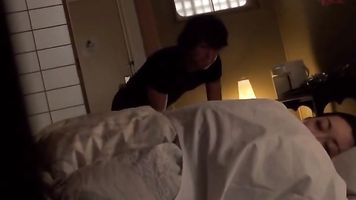 Japonés Mamá Y Hermana Sneaky Habitación-LinkFull: https://ouo.io/q5bI0z