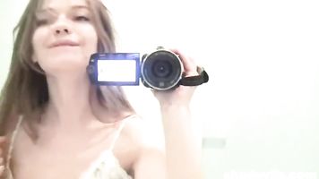 Afeitado y flaco joven ruso adolescente Mia cam show