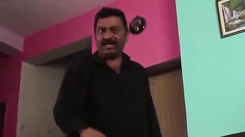 Indio adolescente duro sexo en dormitorio