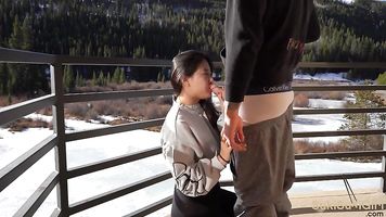 Público Mamada y POV creampie con la reina suki