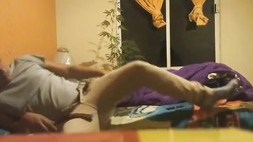 y. hermanastra viene a visitar mi apartamento yo convencerla a follar creampie