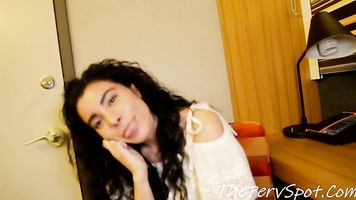 a. puta consigue f. cara follada y hardcore sexo después de fecha con chico negro