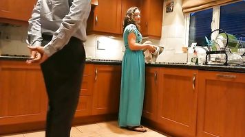 Mamá chantajeado a la mierda s. ' s mejor amigo desi hindi audio full HD sexo historia POV indio