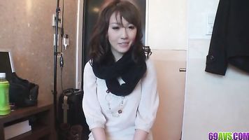 Grande Titted Babe Emiri Mizusawa Coño Peludo Perforado