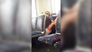 Lesbianas atrapadas en autobús público