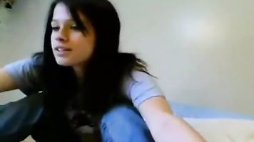 Adolescente Con Enormes tetas Se Desnuda en Cam-Ver Chicas en Vivo en Teen.MyCamSluts.com