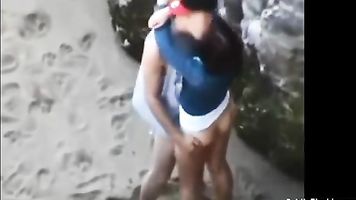 Adolescentes atrapados follando en público desde arriba PublicFlashing.me