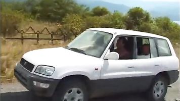 Adolescentes Judith Fox y Rita Faltoyano en una Orgía