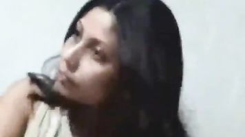 2121619 pareja india hecha en casa