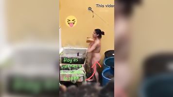 Es viernes y la vecina lo sabe