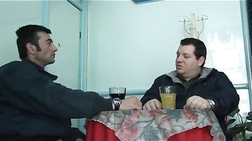 Striking peludo adolescente follada por maduro y sucio hombre!