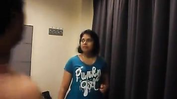 India grande culo mujeres chupando polla de su amante en habitación de hotel como chocolate