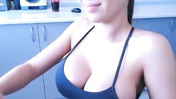 Tetona Nena Con Gran Culo Masturbándose