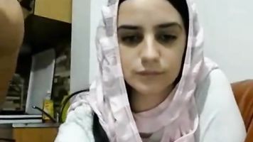 Caliente musulmana árabe chica con Grandes tetas da mamada y se la follan en doggystyle