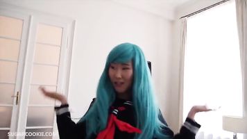 Asiático adolescente Katana consigue la corrida interna