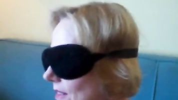 Hermosa Abuela Es Irresistible