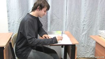 Ruso madura profesora 2-Nadezhda (madura profesores orgías)