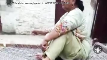 Desi Caliente Pakistaní Tía Hierba Fumar