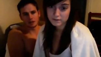 Hermosa Adolescente Chica Facial en Casero Video